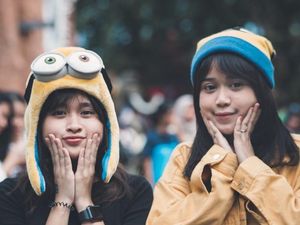 Lihat Brisia Jodie dan Gritte Agatha Seru-seruan