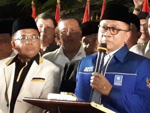 PAN Dorong Zulkifli Hasan Jadi Ketua Timses Prabowo-Sandiaga PAN Dorong Zulkifli Hasan Jadi Ketua Timses Prabowo-Sandiaga