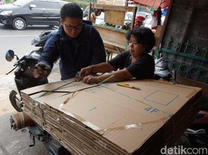 Jualan Kardus Bisa Dapat Omzet Rp 300 Juta/Bulan Lho Jualan Kardus Bisa Dapat Omzet Rp 300 Juta/Bulan Lho
