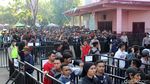 Antrean Panjang Suporter Demi Tiket Semifinal Piala AFF U-16