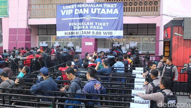 Berangkat Dini Hari pun Tak Dapat Tiket Resmi Semifinal Piala AFF U-16