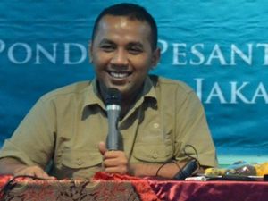 Memaknai Gema Sindiran Jenderal Kardus di Medsos Memaknai Gema Sindiran Jenderal Kardus di Medsos