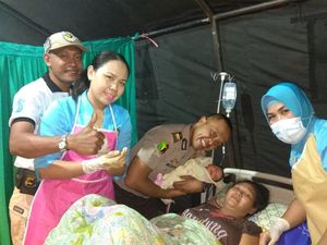 3 Pengungsi Gempa Lombok Melahirkan di Tenda Darurat RS Bhayangkara