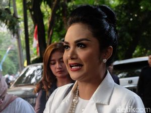 Liburan ke China saat Idul Adha, Krisdayanti Tak Lupa Berkurban