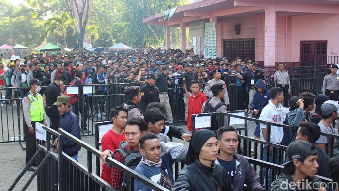Berangkat Dini Hari pun Tak Dapat Tiket Resmi Semifinal Piala AFF U-16
