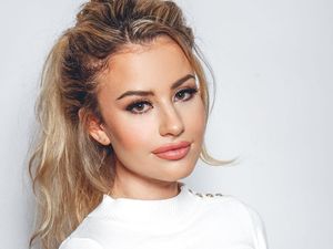Model Cantik Jadi Kontroversi, Pose Tanpa Busana Pasca Kasus Penculikan Model Cantik Jadi Kontroversi, Pose Tanpa Busana Pasca Kasus Penculikan