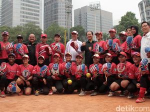 Sepatu Butut dan Uang Saku Timnas Sofbol Macet, Ini Penjelasan Perbasasi Sepatu Butut dan Uang Saku Timnas Sofbol Macet, Ini Penjelasan Perbasasi