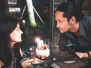 Keren Abis! Ini Edward Akbar, Kekasih Kimberly Ryder yang Suka Kulineran