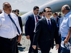 Abaikan Ancaman Trump, Turki Tetap Akan Beli Gas Alam dari Iran