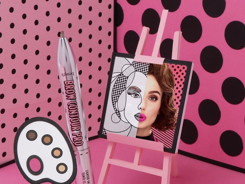 Review: Mencoba Produk Alis Berbentuk Pulpen dari Benefit Review: Mencoba Produk Alis Berbentuk Pulpen dari Benefit