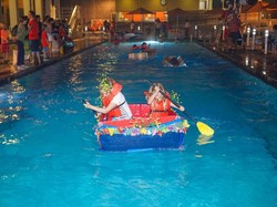 Unik dan Heboh, Balapan Perahu Kardus di Amerika