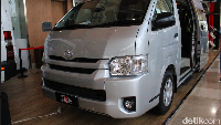 Toyota HiAce Ini Interiornya seperti Apartemen