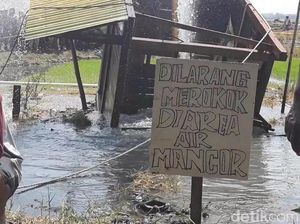 Hiii...Ada Ular Muncul di Lokasi Semburan Air di Ngawi Hiii...Ada Ular Muncul di Lokasi Semburan Air di Ngawi