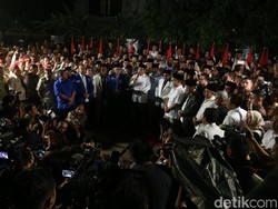 Timses Prabowo Dibilang Mirip Sirkus, PD: Kami Pasukan Tempur!