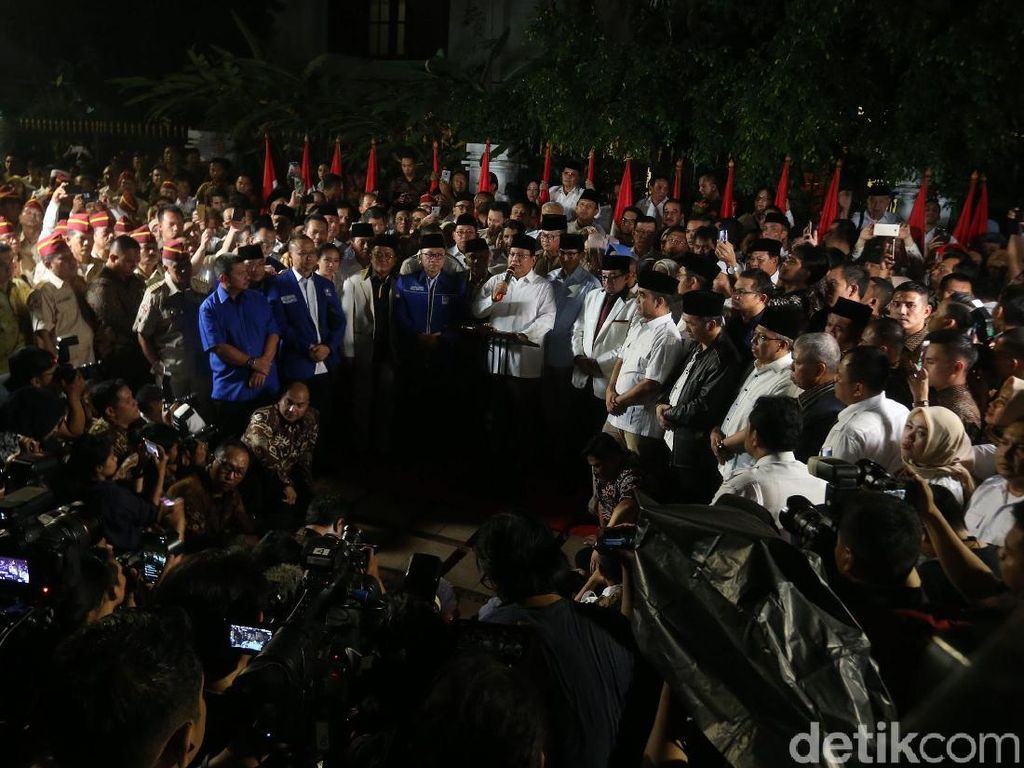 Timses Prabowo Dibilang Mirip Sirkus, PD: Kami Pasukan Tempur! Timses Prabowo Dibilang Mirip Sirkus, PD: Kami Pasukan Tempur!