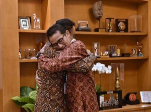 Anies Pajang Foto Perpisahan dengan Sandi: Babak Baru Dimulai