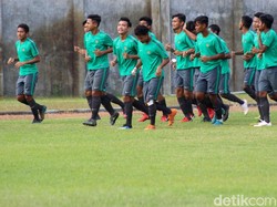 Timnas U-16 saat jalani sesi latihan jelang laga final melawan Thailand.
