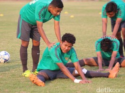 Selain penampilan meyakinkan sejak fase grup, Indonesia diuntungkan dengan statusnya sebagai tuan rumah.