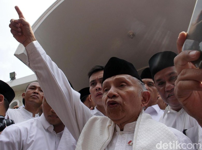 Amien Rais Sebut Ada Dajjal Politik hingga Militer Intai Indonesia Amien Rais Sebut Ada Dajjal Politik hingga Militer Intai Indonesia