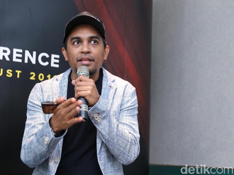 Dipuji Suami Aura Kasih Sebagai Musisi Hebat, Ini Respons Glenn Fredly