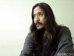 Hanyut Buka Antistatis dari Marcello Tahitoe