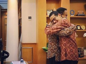 Sandi Pajang Foto Bareng Anies, Minta Doa Restu Maju Pilpres