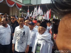 Jokowi Ungkap Alasan Berangkat Daftar Capres dari Gedung Joang Jokowi Ungkap Alasan Berangkat Daftar Capres dari Gedung Joang
