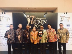 Bos Inalum Raih Penghargaan CEO Visioner BUMN