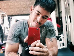 Tampilan Otot Kekar Robby Purba, Makin Macho Aja! Tampilan Otot Kekar Robby Purba, Makin Macho Aja!