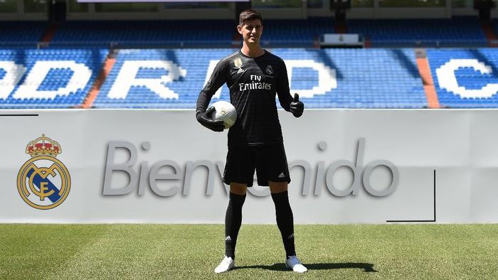 Thibaut Courtois tertarik kepada Real Madrid gara-gara Iker Casillas (Foto: Denis Doyle/Getty Images) Thibaut Courtois tertarik kepada Real Madrid gara-gara Iker Casillas (Foto: Denis Doyle/Getty Images)
