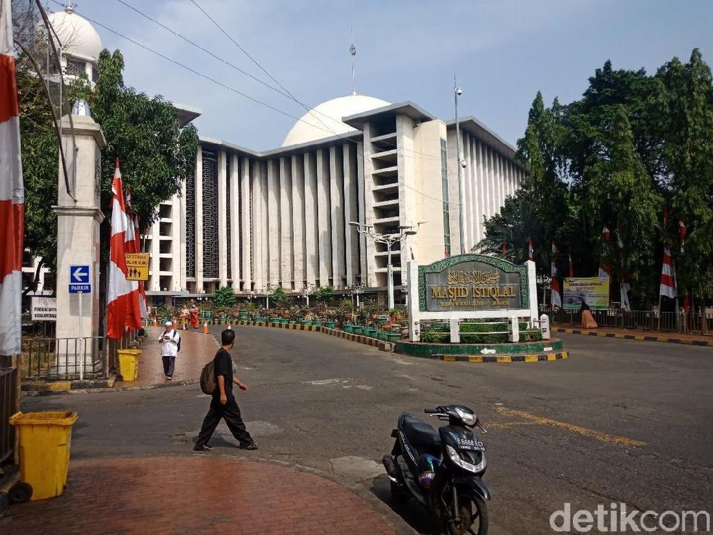 Takmir Istiqlal Meralat: Menag Tak Pernah Minta Maruf Jadi Khatib Takmir Istiqlal Meralat: Menag Tak Pernah Minta Maruf Jadi Khatib