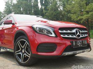 SUV Mungil nan Sporty Mercy GLA 200 AMG Line