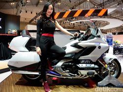 Gadis Honda ini Bikin Gagal fokus