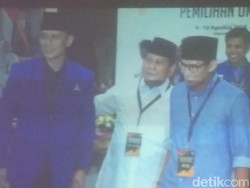 Prabowo Ajak Sandiaga dan AHY Foto Bareng di KPU