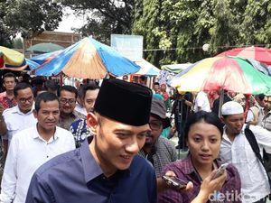 Siap Antar Prabowo ke KPU, AHY-Ibas Ikut Salat Jumat di Sunda Kelapa