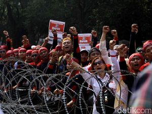 Buruh Minta Upah Naik 25%, Pengusaha: Jangan Berkhayal!