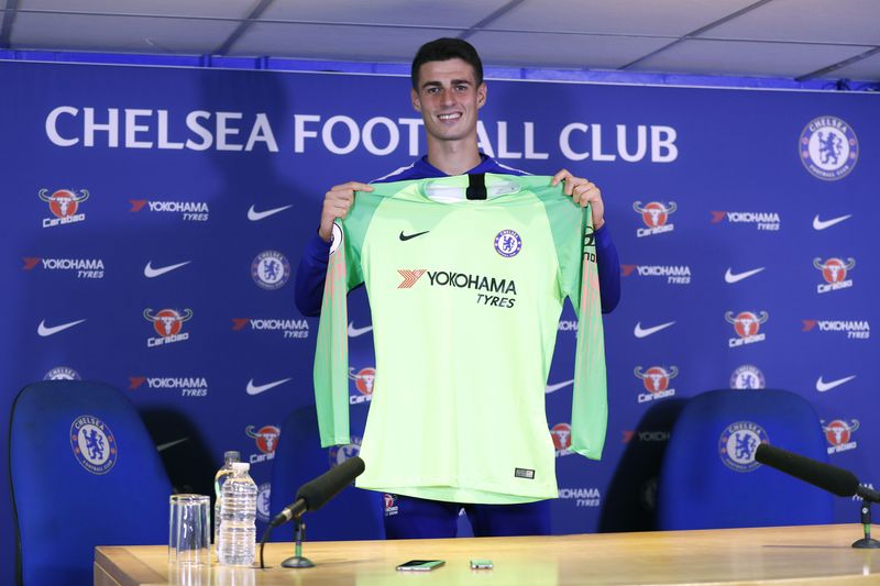  Chelsea unveil new signing Kepa Arrizabalaga at Stamford Bridge on August 9, 2018 in London, England. (Photo by Luke Walker/Getty Images)