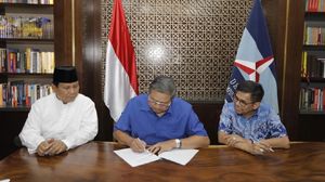 Detik-detik SBY Teken Dokumen Usung Prabowo-Sandiaga