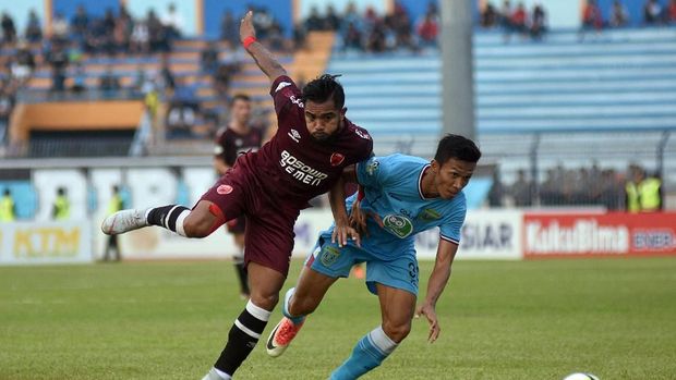 Aji Santoso Berlapang Dada Diimbangi PSM di Kandang 