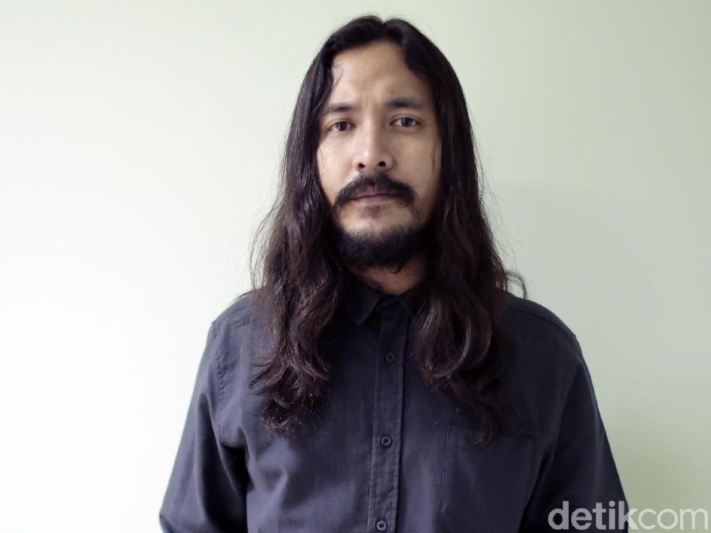 Marcello Tahitoe Bicara soal Perubahan Arah Lirik Marcello Tahitoe Bicara soal Perubahan Arah Lirik