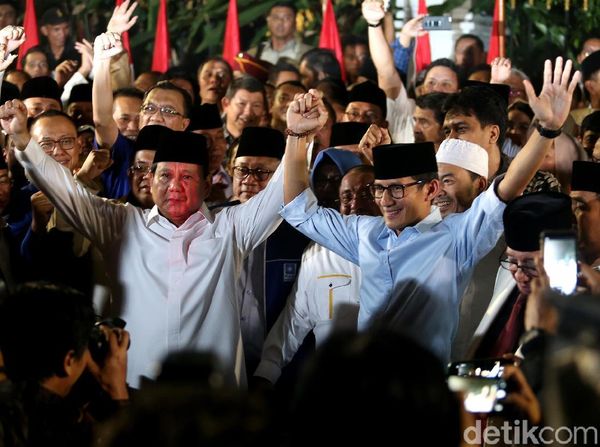 Kemeriahan Deklarasi Prabowo-Sandiaga Jadi Capres-Cawapres