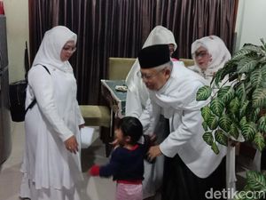 Sarungan Gaya NU Maruf Amin Daftar ke KPU