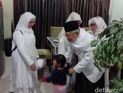 Sarungan Gaya NU Maruf Amin Daftar ke KPU