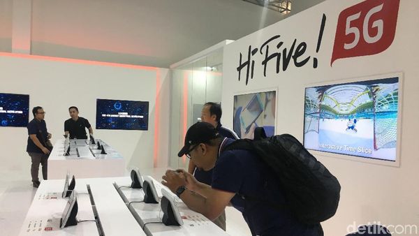 Menjajal Kehebatan Teknologi 5G di GBK