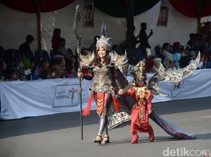 Saat Bocah-bocah Cilik Ikut Semarakkan Jember Fashion Carnival