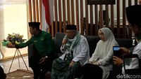 Potret Maruf Amin Didampingi Istri Usai Daftar Cawapres