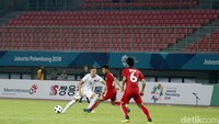 Pertandingan sepakbola antara Laos vs Hong Kong menandai dimulainya Asian Games 2018.
