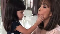Deretan Seleb Hot Mom yang Bikin Salfok