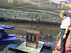 KLHK Pasang Plasma Nano Bubble untuk Hilangkan Bau Kali Item