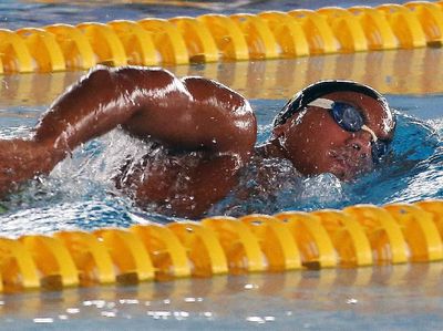 Perenang Siman Sudarta Berlatih di Aquatic Stadium